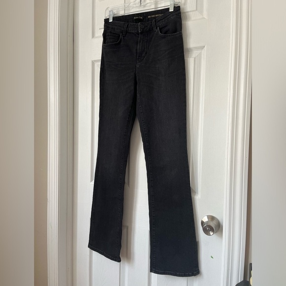 Massimo Dutti Mid Rise Boot Cut Stretchy Fit black denim jeans size 4 - Picture 7 of 7